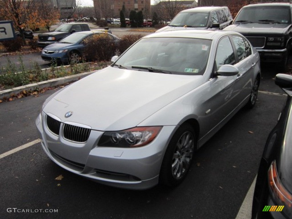 2006 3 Series 330xi Sedan - Titanium Silver Metallic / Black photo #3