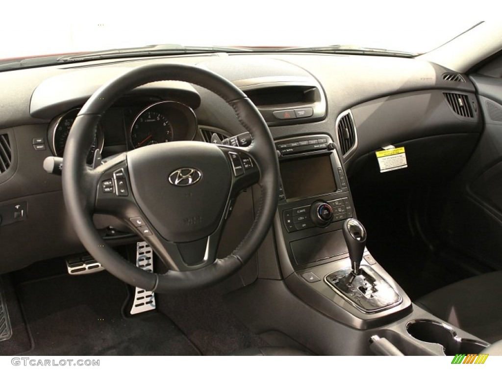 2011 Hyundai Genesis Coupe 3.8 Track Dashboard Photos