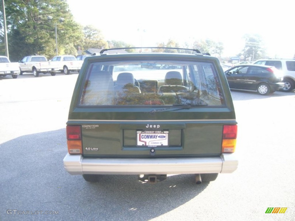 1996 Cherokee Country 4WD - Moss Green Pearl / Tan photo #6