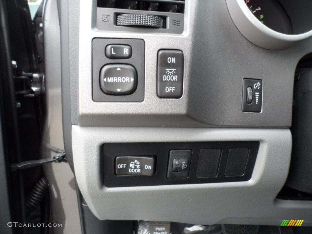 2012 Tundra Double Cab - Magnetic Gray Metallic / Graphite photo #30