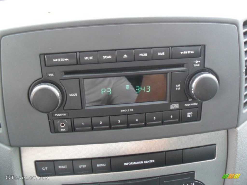2007 Jeep Grand Cherokee Laredo Audio System Photos