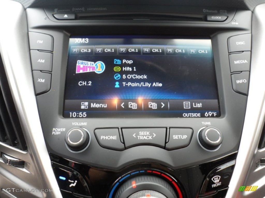 2012 Hyundai Veloster Standard Veloster Model Controls Photo #56869787