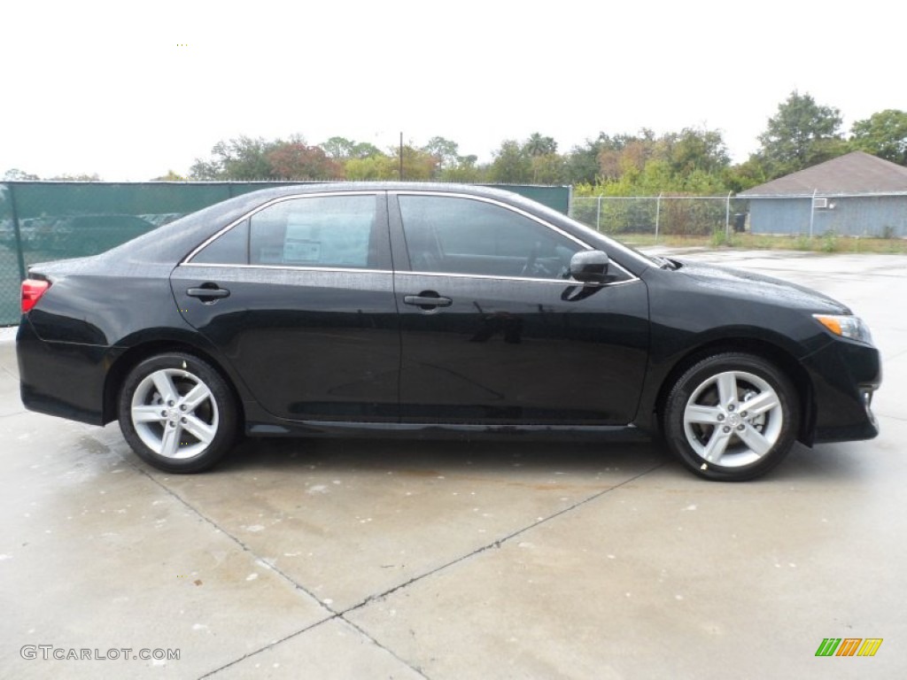 2012 Camry SE - Attitude Black Metallic / Black photo #2