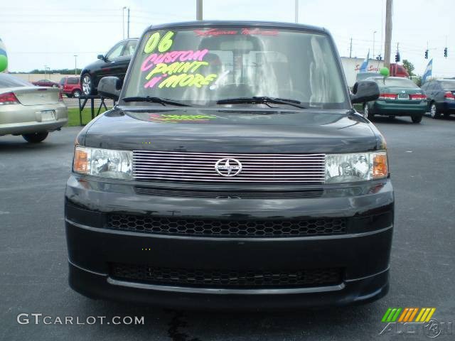 2006 xB  - Red/Black / Dark Charcoal photo #2