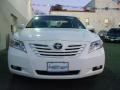 Super White - Camry XLE Photo No. 2