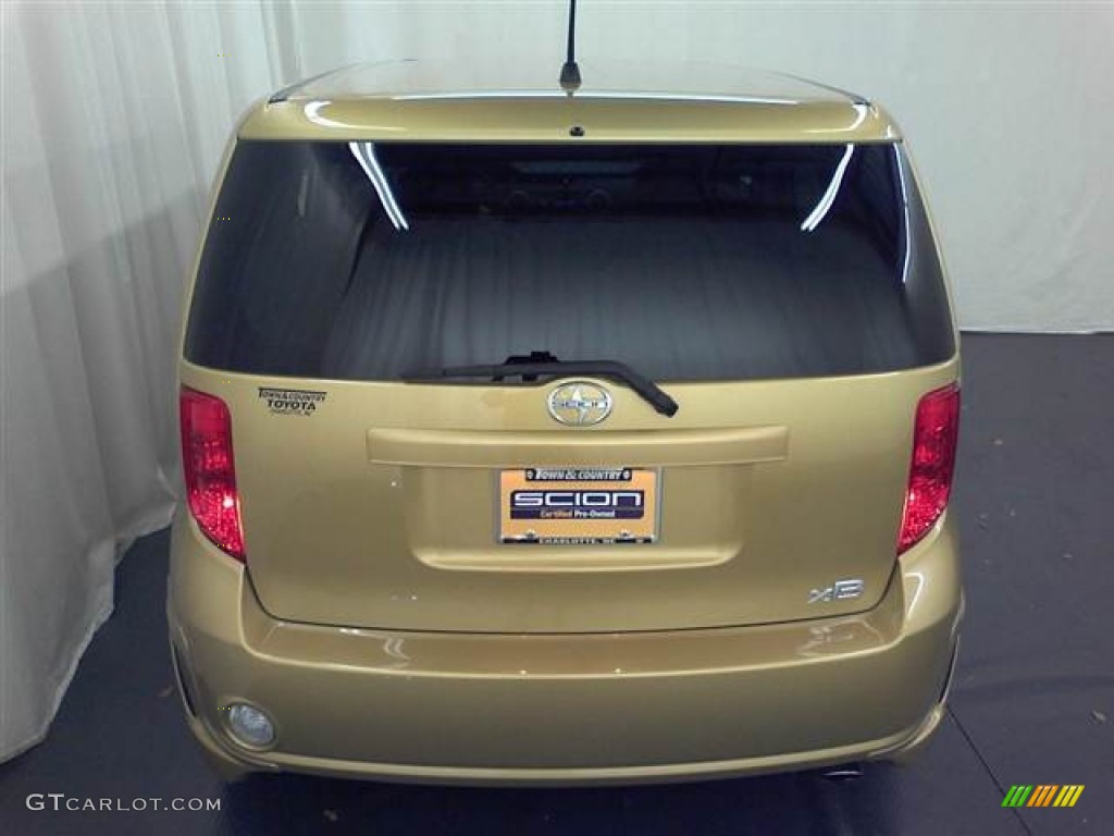 2008 xB Release Series 5.0 - Gold Rush Mica / Dark Gray photo #4