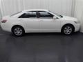Super White - Camry LE Photo No. 17