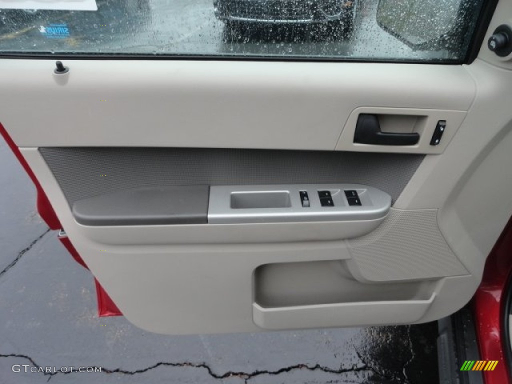 2012 Ford Escape XLT 4WD Door Panel Photos