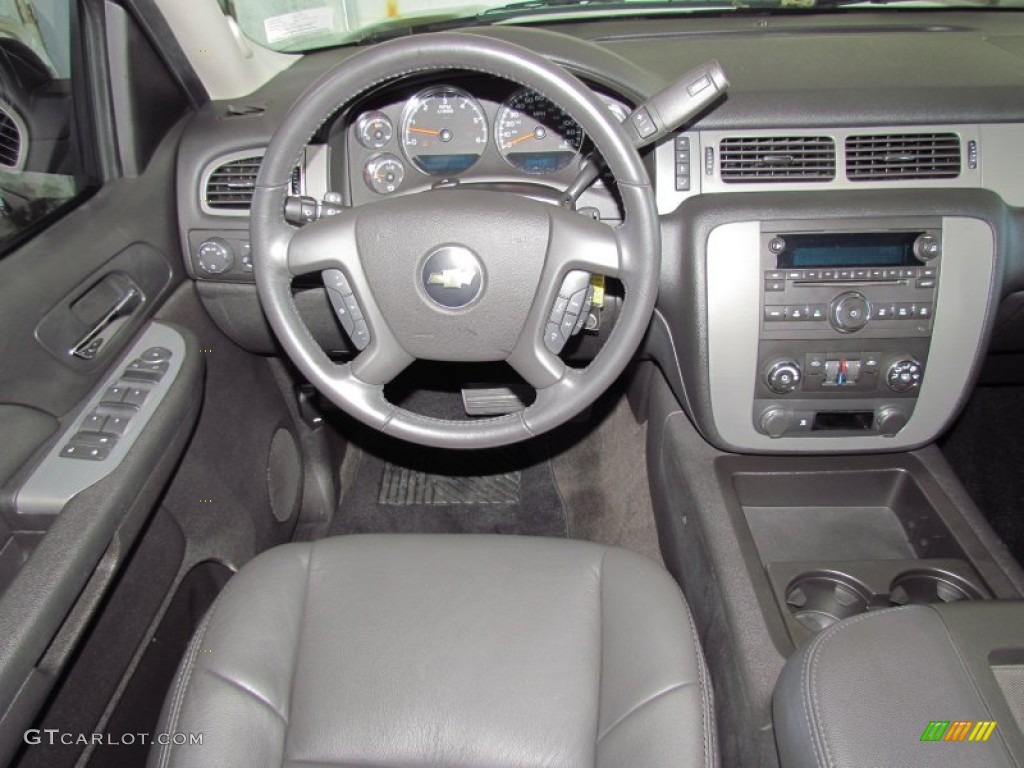 2009 Chevrolet Avalanche LTZ Dashboard Photos