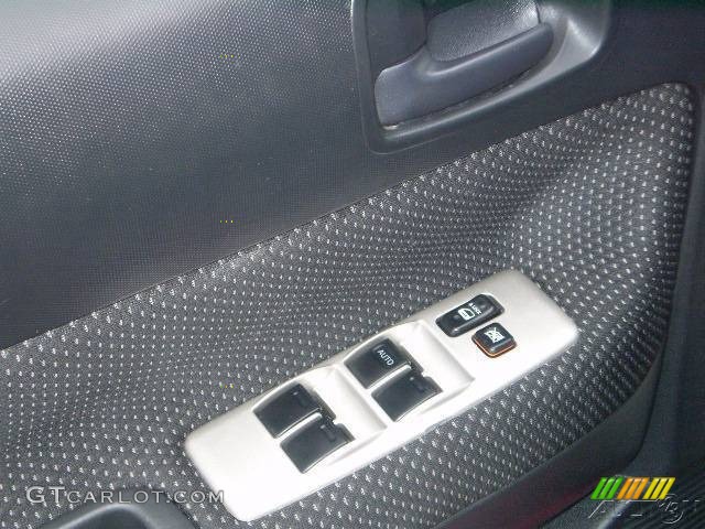 2006 xB  - Red/Black / Dark Charcoal photo #15