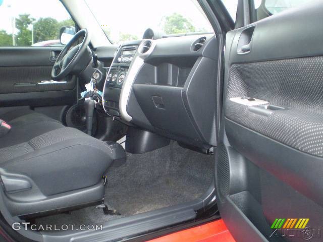 2006 xB  - Red/Black / Dark Charcoal photo #17