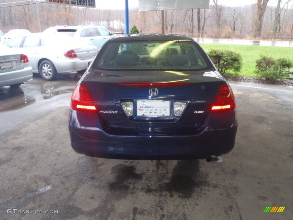 2006 Accord SE Sedan - Royal Blue Pearl / Black photo #26