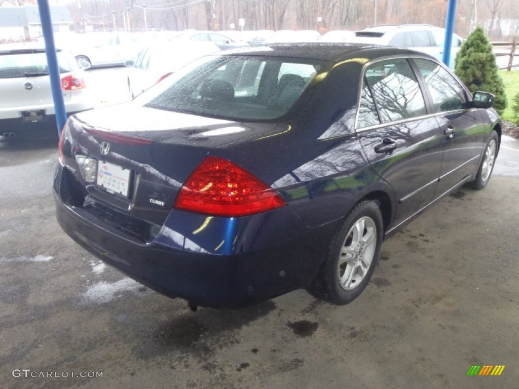 2006 Accord SE Sedan - Royal Blue Pearl / Black photo #27