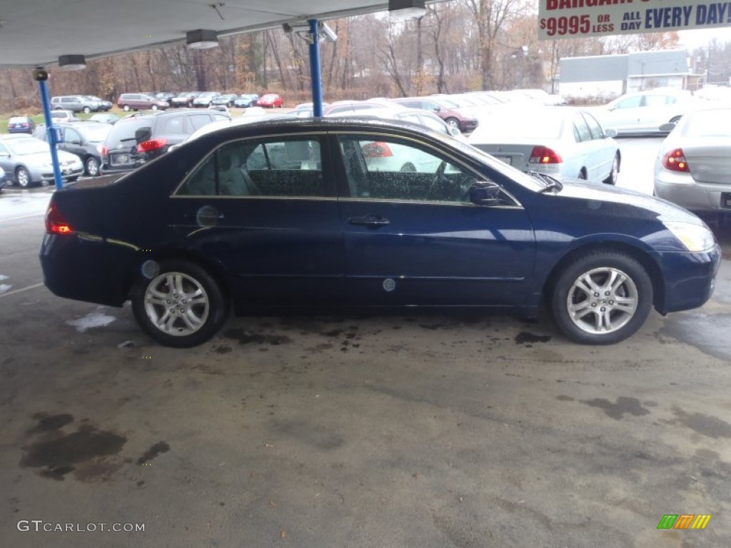 2006 Accord SE Sedan - Royal Blue Pearl / Black photo #28