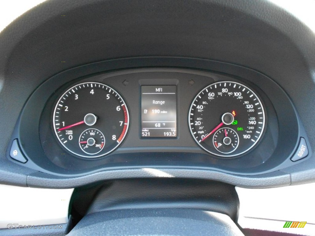 2012 Volkswagen Passat V6 SE Gauges Photos