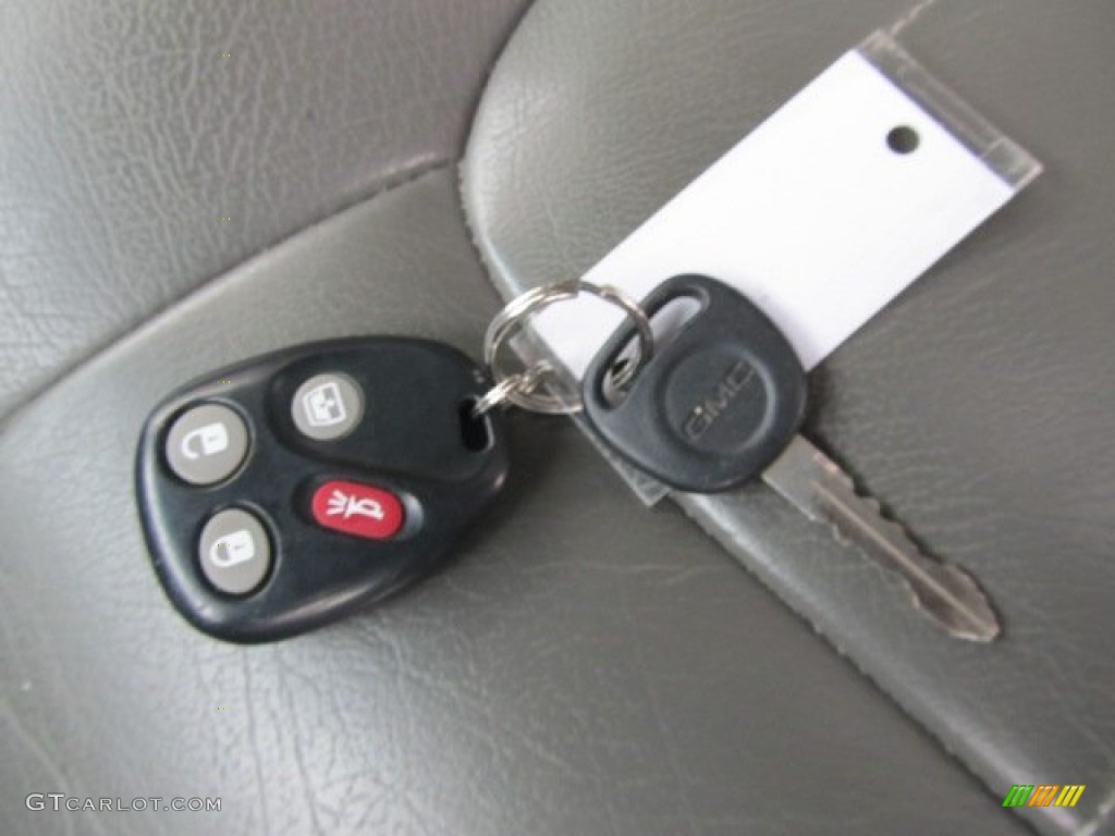 2004 Envoy XUV SLT 4x4 - Indigo Blue Metallic / Dark Pewter photo #17