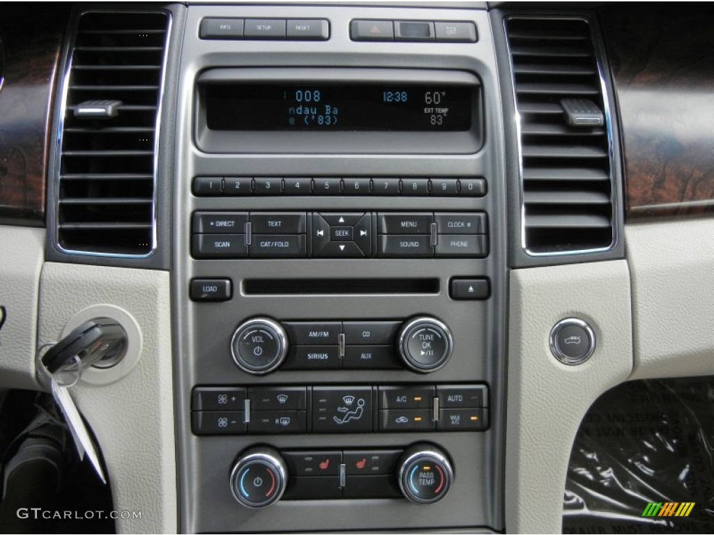 2012 Ford Taurus SEL Controls Photo #56887517