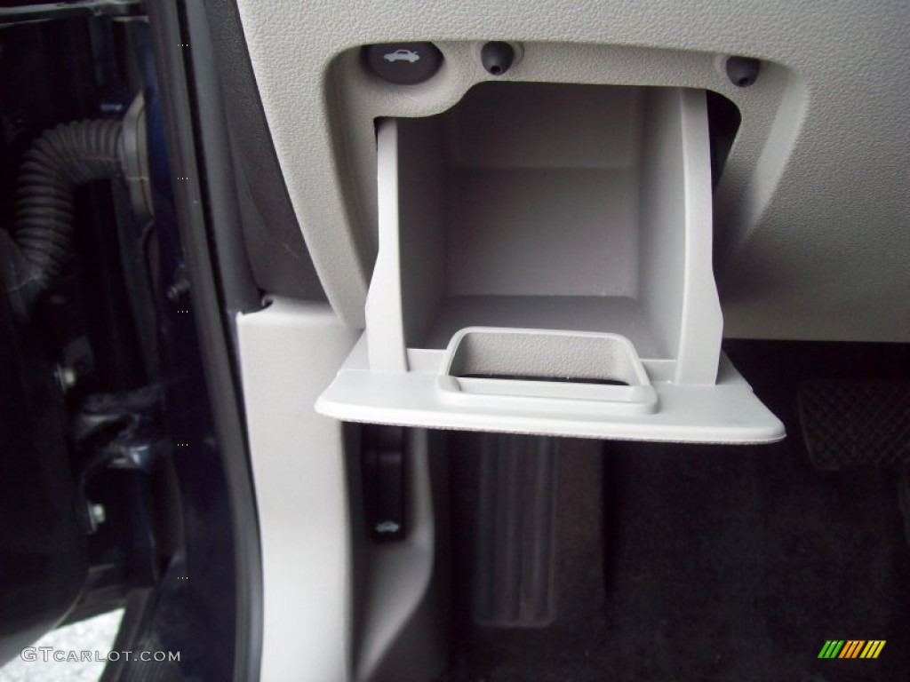 2010 Cobalt LT Sedan - Imperial Blue Metallic / Gray photo #15