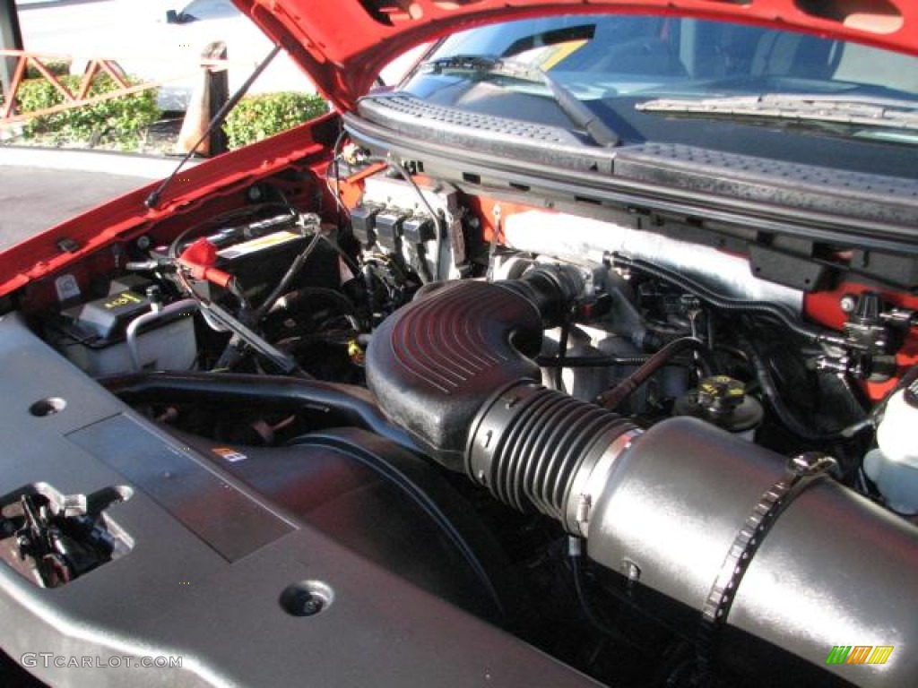 2006 F150 XLT SuperCrew - Bright Red / Medium Flint photo #19