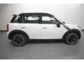 Light White - Cooper S Countryman Photo No. 4