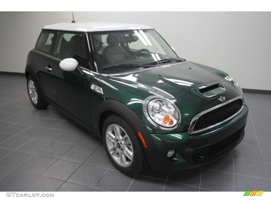 2012 Cooper S Hardtop - British Racing Green II Metallic / Carbon Black photo #1