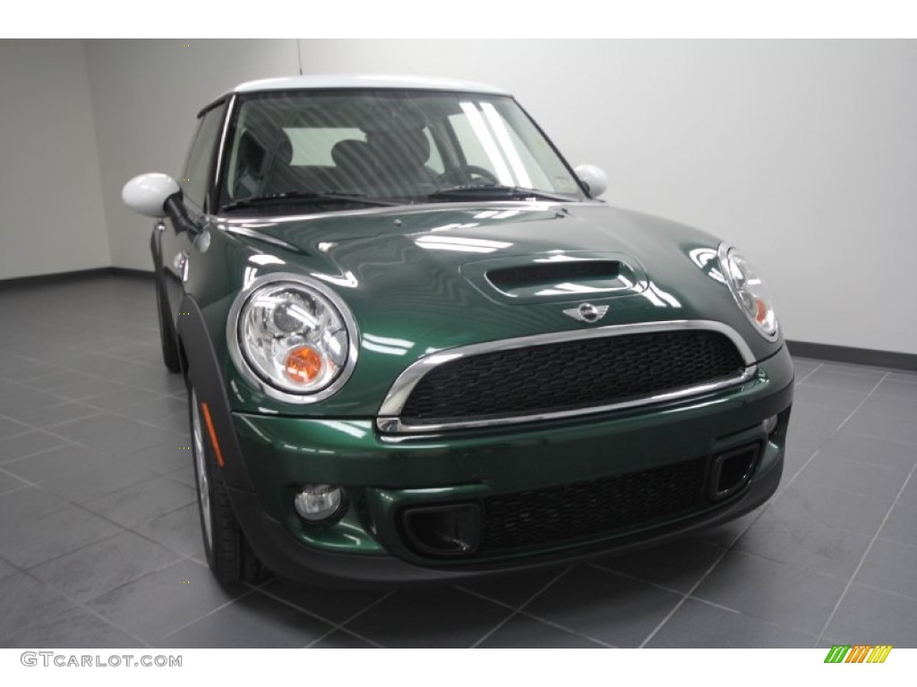 2012 Cooper S Hardtop - British Racing Green II Metallic / Carbon Black photo #2