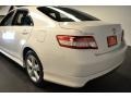 Super White - Camry SE Photo No. 5