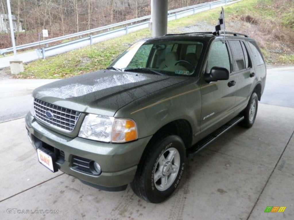 2004 Explorer XLT 4x4 - Estate Green Metallic / Medium Parchment photo #5