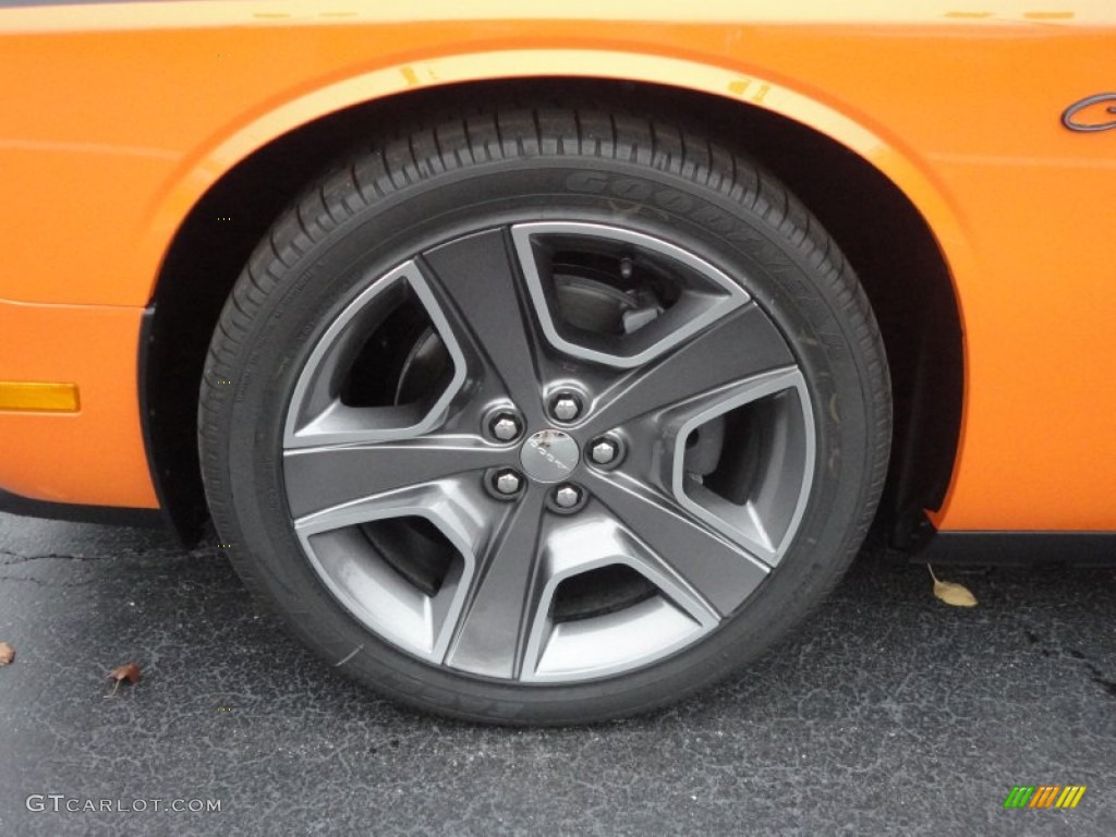 2012 Dodge Challenger R/T Classic Wheel Photo #56898748
