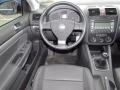 Black Uni - Jetta SE Sedan Photo No. 15