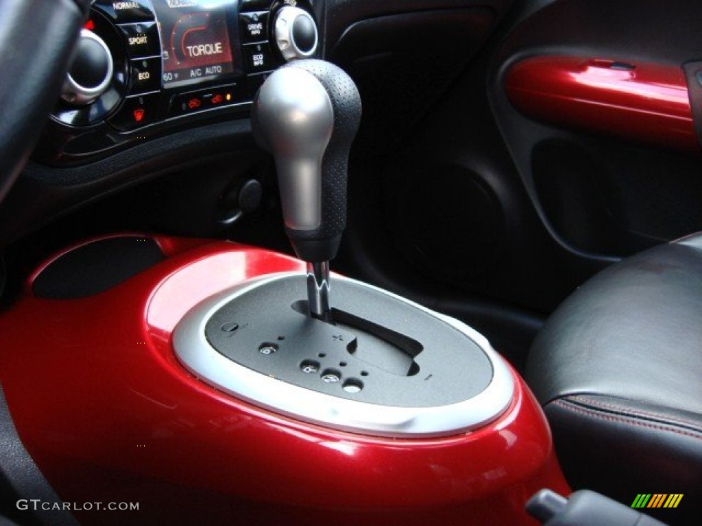 2011 Nissan Juke SL Transmission Photos