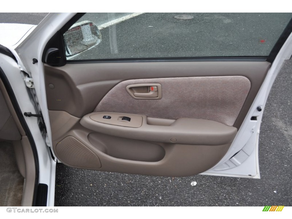 1999 Toyota Camry LE V6 Oak Door Panel Photo #56905507