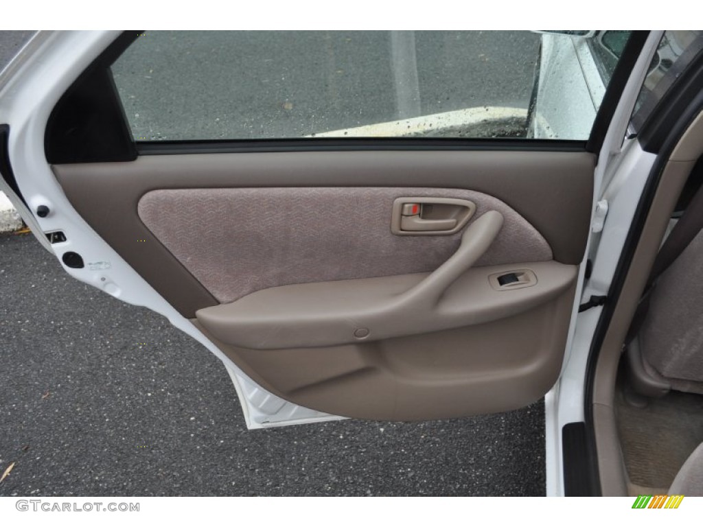 1999 Toyota Camry LE V6 Oak Door Panel Photo #56905525