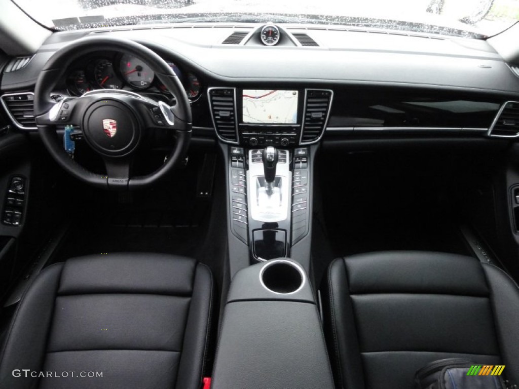 2011 Porsche Panamera 4S Black Dashboard Photo #56907448