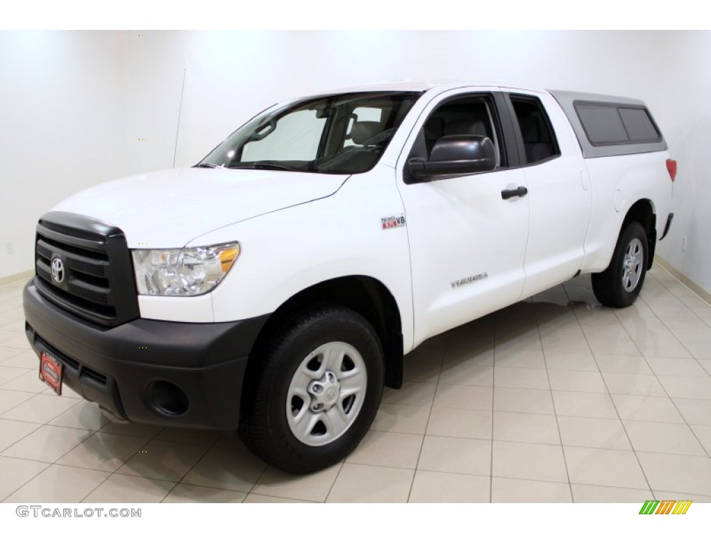 2010 Tundra Double Cab 4x4 - Super White / Graphite Gray photo #3