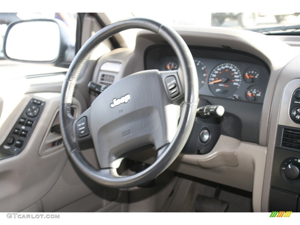 2002 Grand Cherokee Laredo 4x4 - Inferno Red Tinted Pearlcoat / Dark Slate Gray/Light Slate Gray photo #10