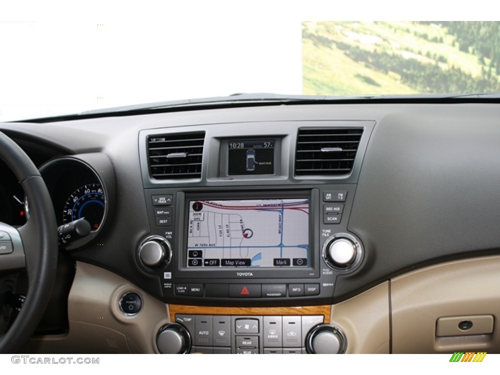 2010 Highlander Hybrid Limited 4WD - Cypress Green Pearl / Sand Beige photo #16