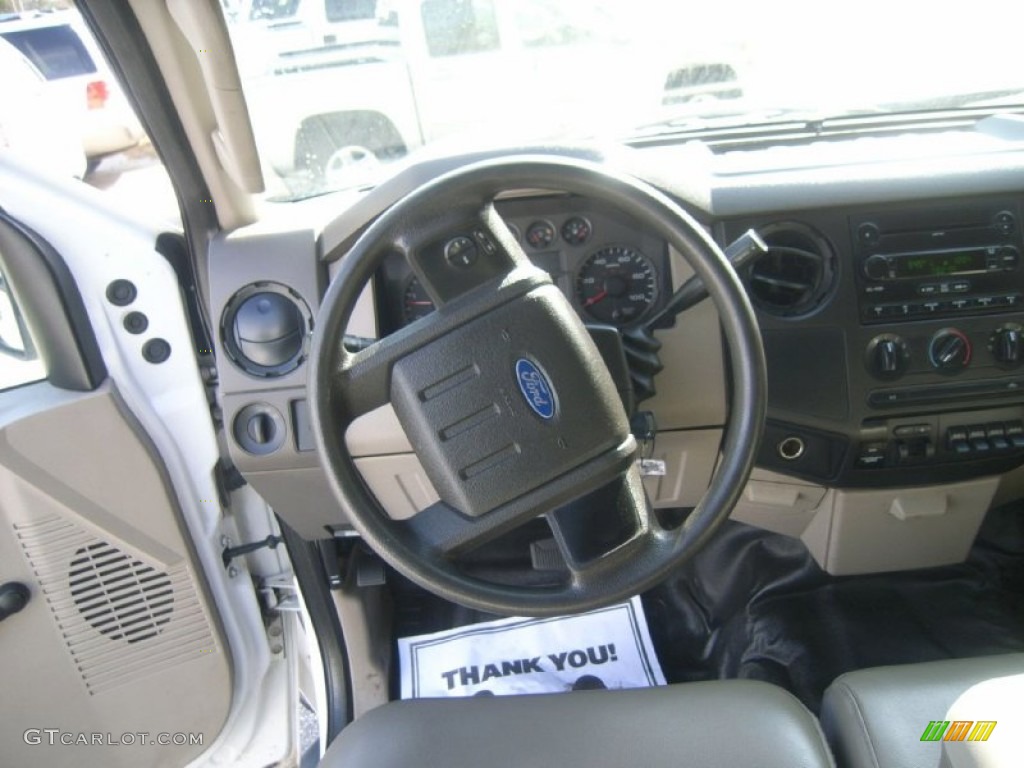 2008 F450 Super Duty XL Crew Cab Chassis Commercial - Oxford White / Medium Stone Grey photo #17