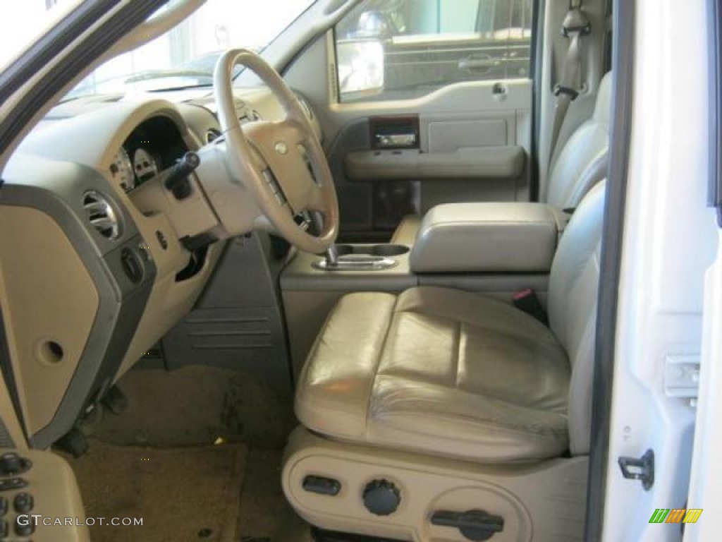 2005 F150 Lariat SuperCrew - Oxford White / Tan photo #3