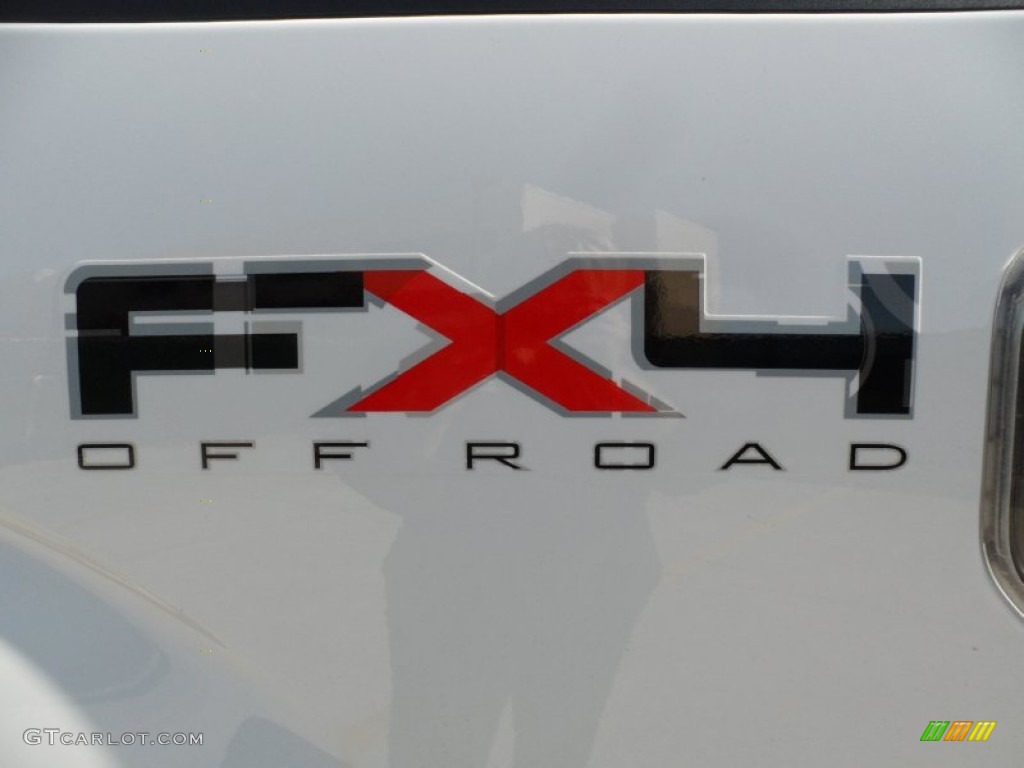 2011 F150 FX4 SuperCrew 4x4 - Oxford White / Black photo #18