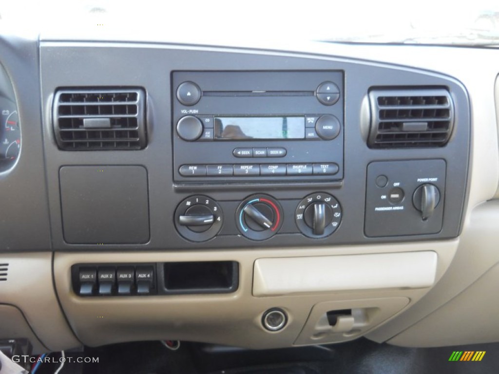 2005 F350 Super Duty XL Regular Cab 4x4 - Red / Tan photo #18