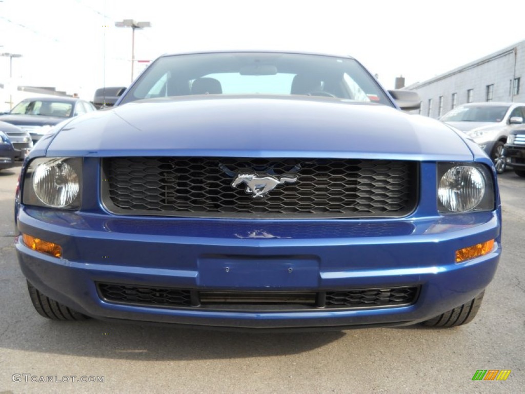 2006 Mustang V6 Deluxe Coupe - Vista Blue Metallic / Dark Charcoal photo #4
