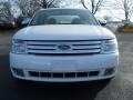 Oxford White - Taurus Limited AWD Photo No. 4