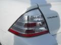 Oxford White - Taurus Limited AWD Photo No. 7