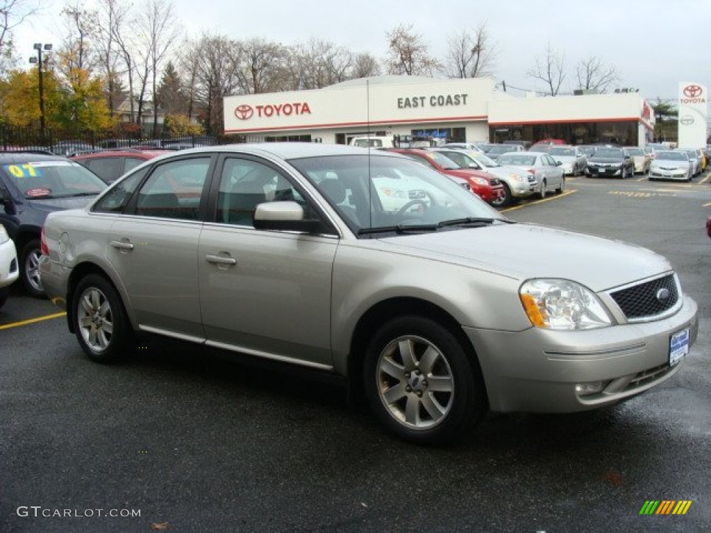 Silver Birch Metallic Ford Five Hundred