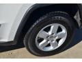 Stone White - Grand Cherokee Laredo Photo No. 13