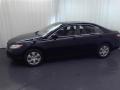Black - Camry LE Photo No. 18