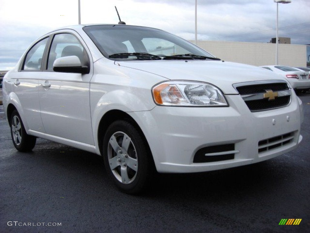 2010 Aveo LT Sedan - Summit White / Charcoal photo #1