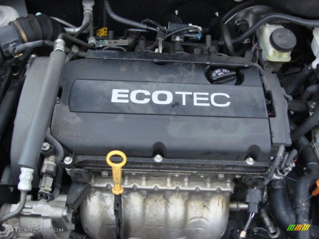 2010 Aveo LT Sedan - Summit White / Charcoal photo #16