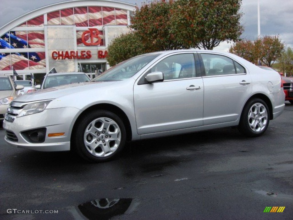 2010 Fusion SE V6 - Brilliant Silver Metallic / Medium Light Stone photo #8